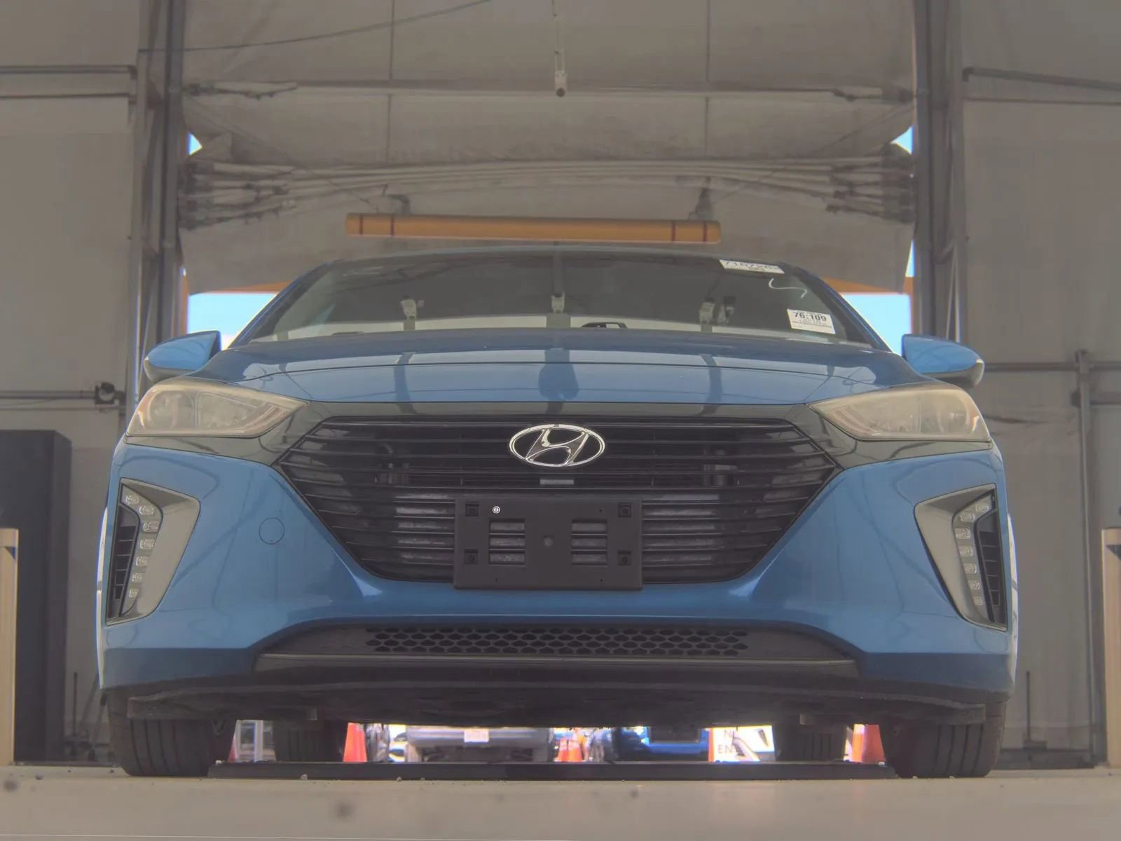 Used 2018 Hyundai Ioniq SEL image 3