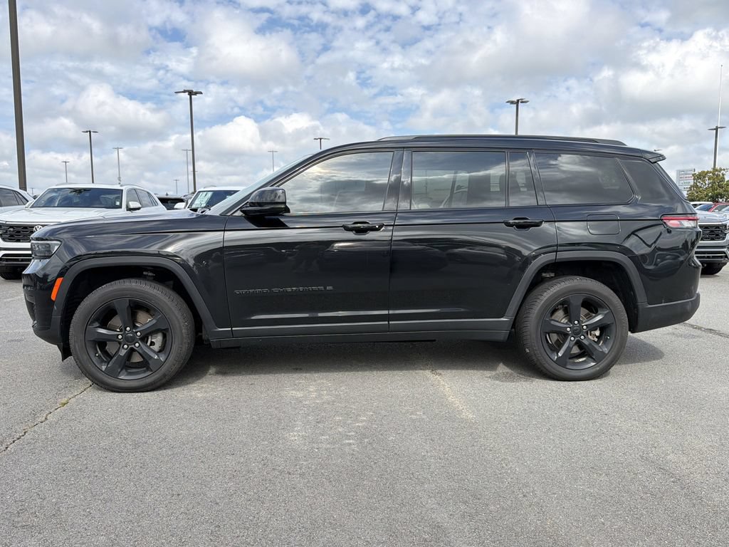 Used 2021 Jeep Grand Cherokee L Laredo AWD/4WD image 2