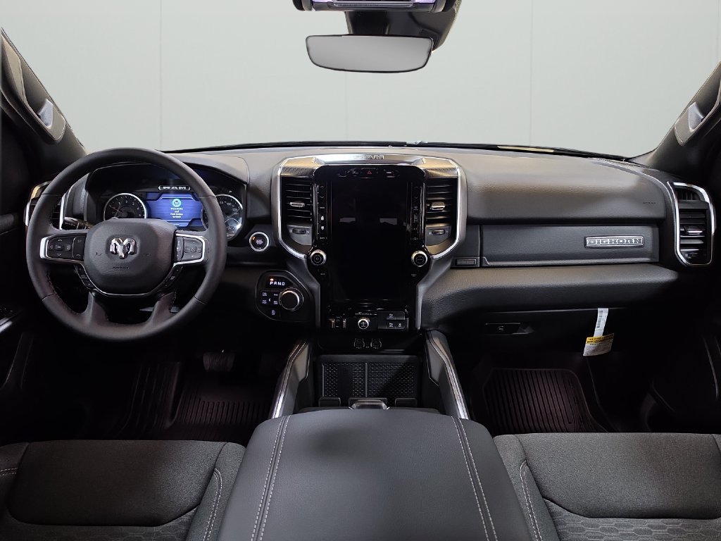 New 2026 RAM 1500 4x4 Crew Cab image 19