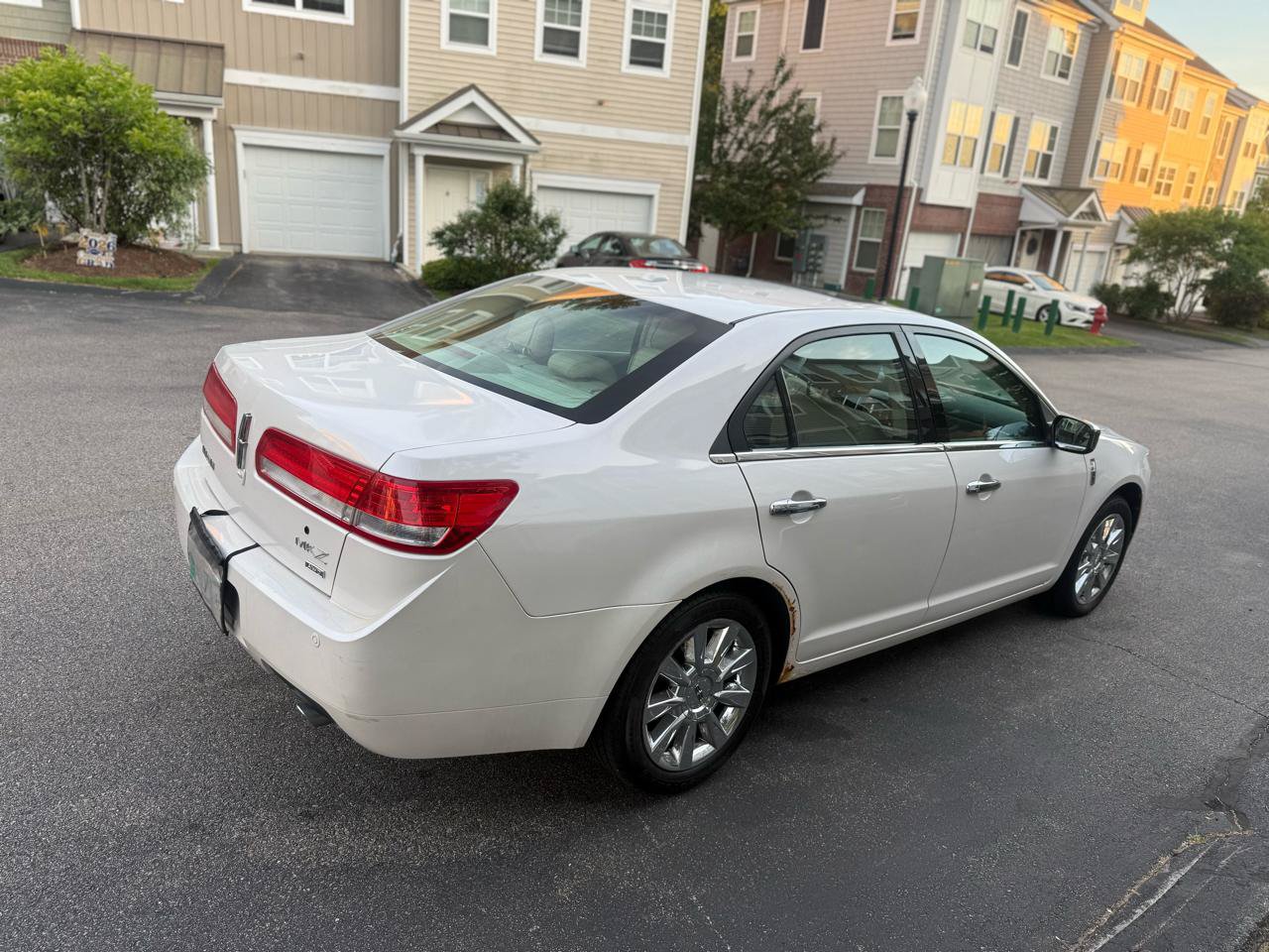 Used 2012 Lincoln MKZ AWD image 5