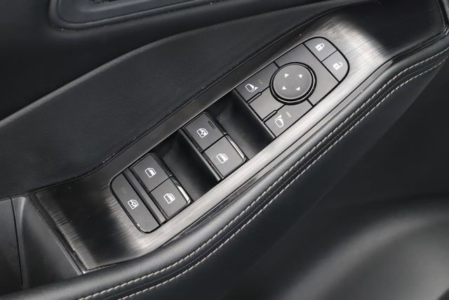 Used 2025 Nissan Rogue SV AWD/4WD image 18