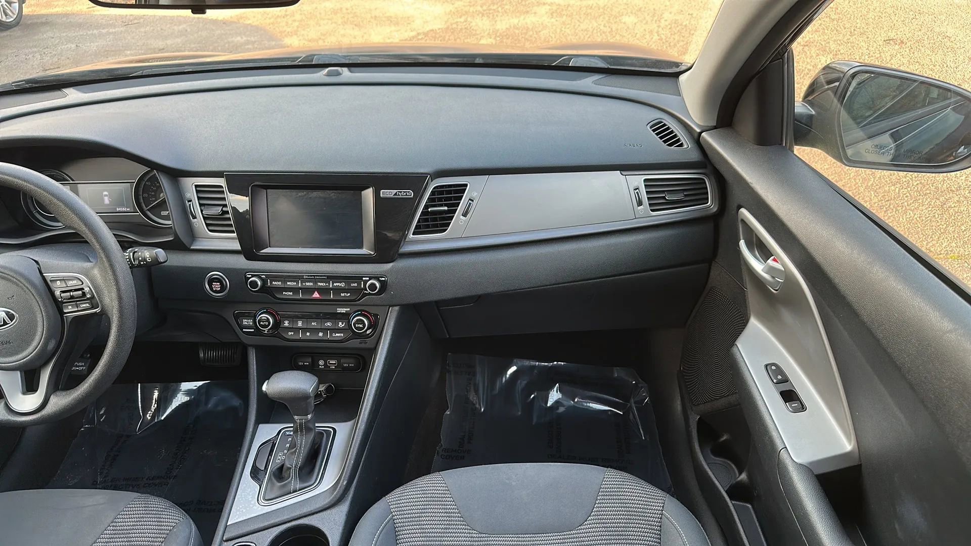 Used 2019 Kia Niro LX image 26