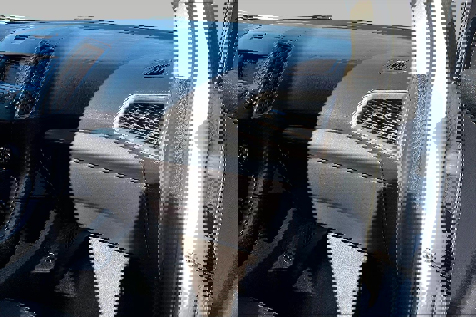 Used 2019 Ford Edge SE w/ SE Fleet Driver's Package image 15