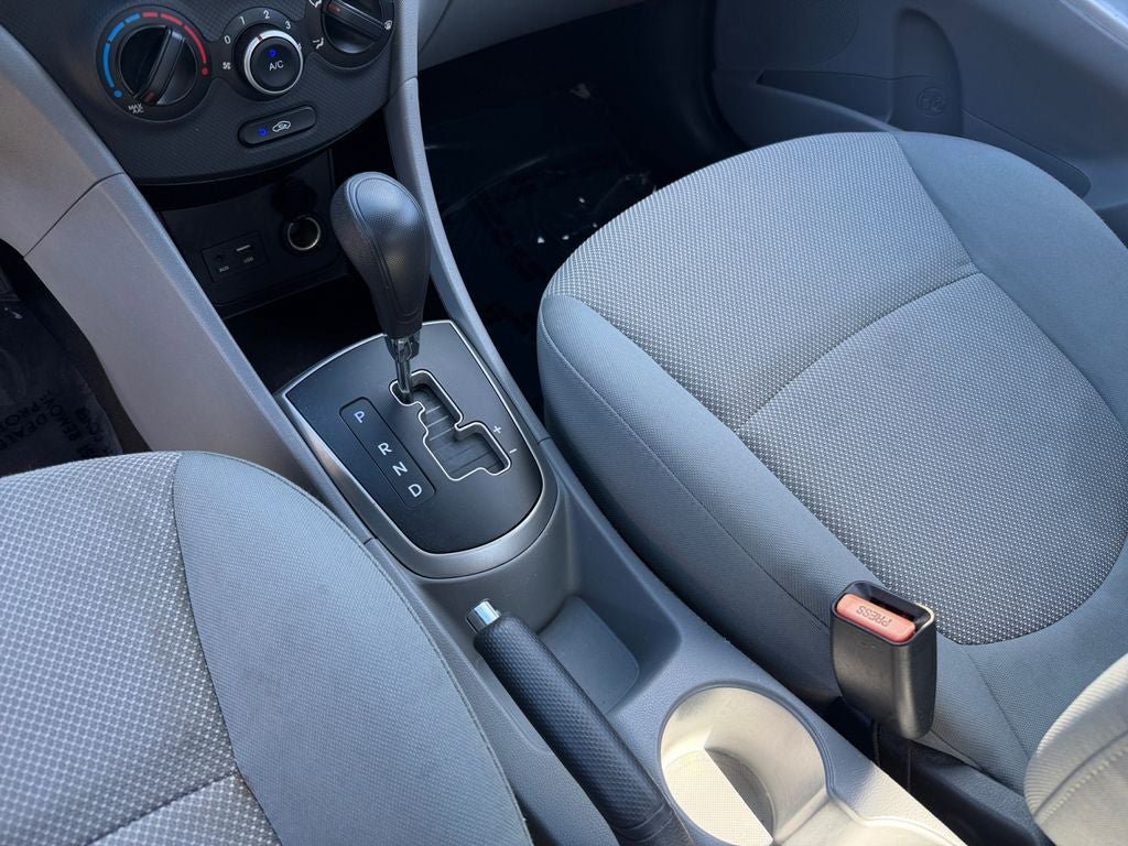 Used 2014 Hyundai Accent GLS FWD image 15