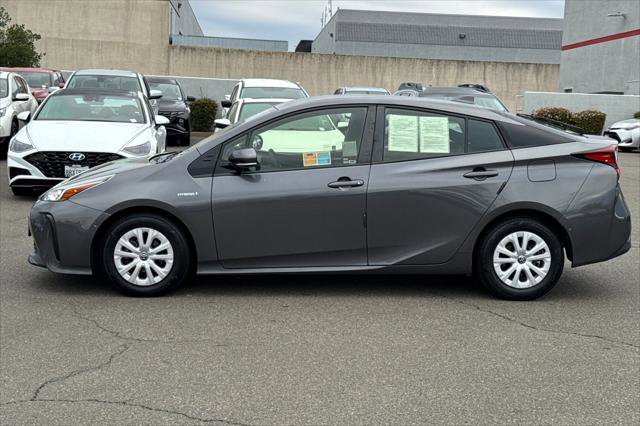 Certified 2020 Toyota Prius LE image 9