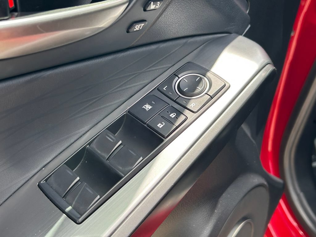 Used 2023 Lexus IS 500 RWD image 22