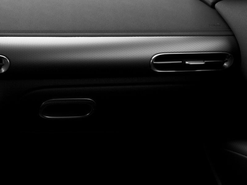 Used 2025 Genesis GV60 Advanced image 29