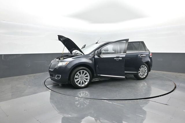 Used 2014 Lincoln MKX FWD w/ Equipment Group 101A image 43