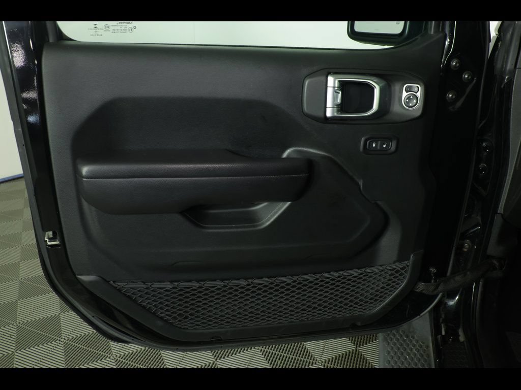 Used 2018 Jeep Wrangler Unlimited Sport S AWD/4WD image 20