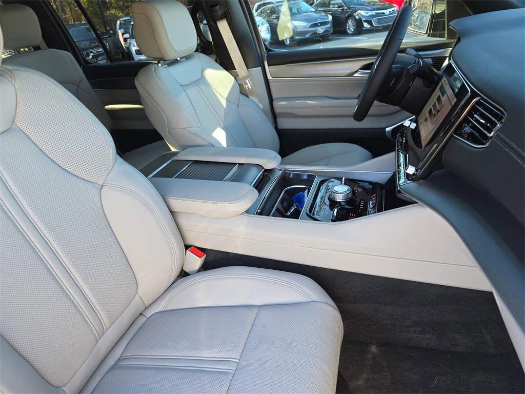 New 2025 Jeep Wagoneer Series II image 10