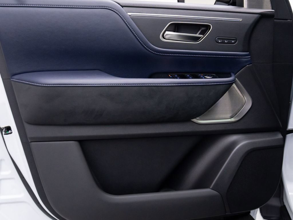 New 2026 INFINITI QX80 4WD w/ Sport Exterior Package image 12