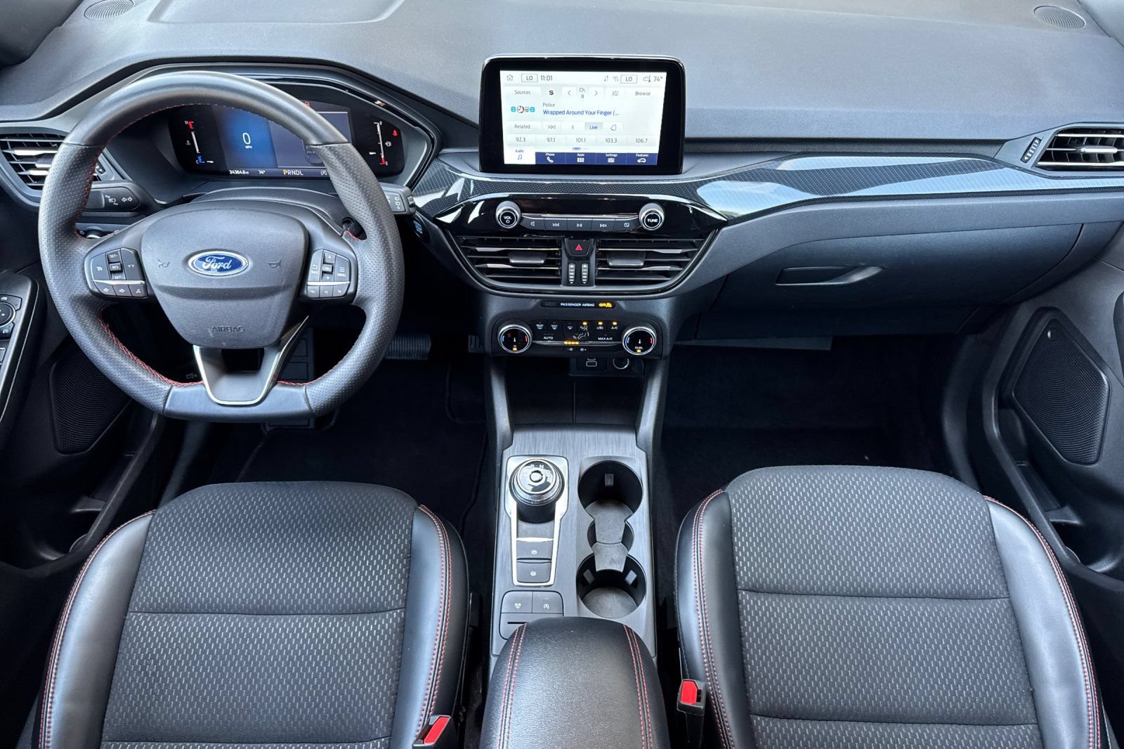 Used 2025 Ford Escape ST-Line FWD image 14