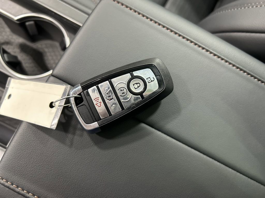 New 2026 Lincoln Nautilus Reserve w/ Jet Appearance Package image 23