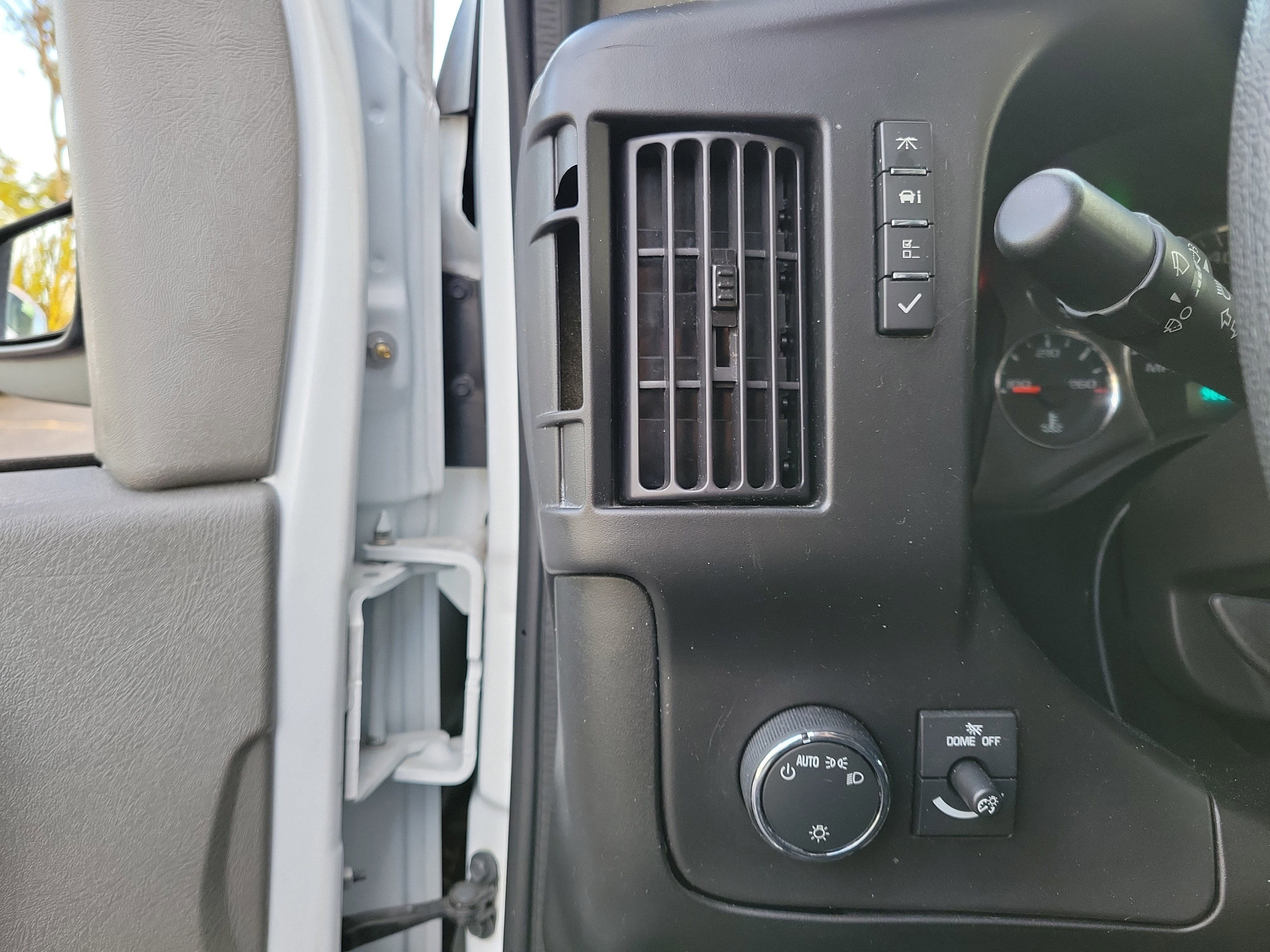 Used 2023 Chevrolet Express 2500 w/ Driver Convenience Package image 20