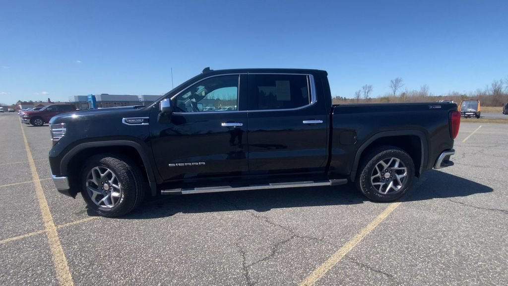 Certified 2022 GMC Sierra 1500 SLT w/ SLT Premium Package AWD/4WD image 5