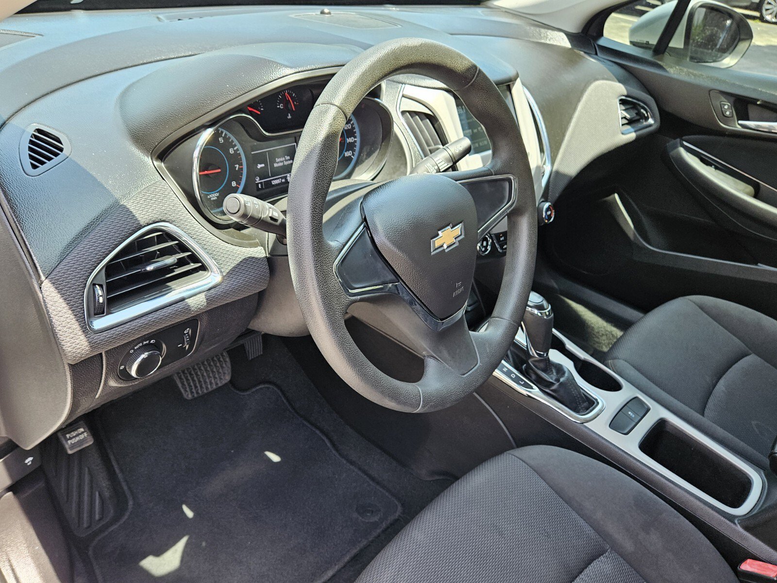 Used 2016 Chevrolet Cruze LS image 5
