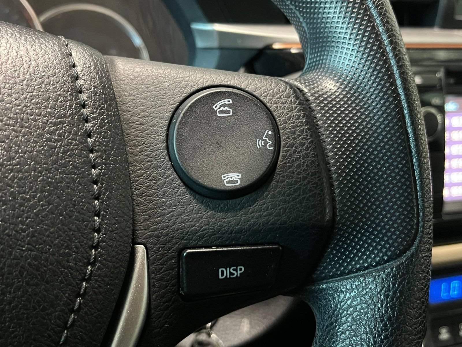 Used 2016 Toyota Corolla LE FWD image 25