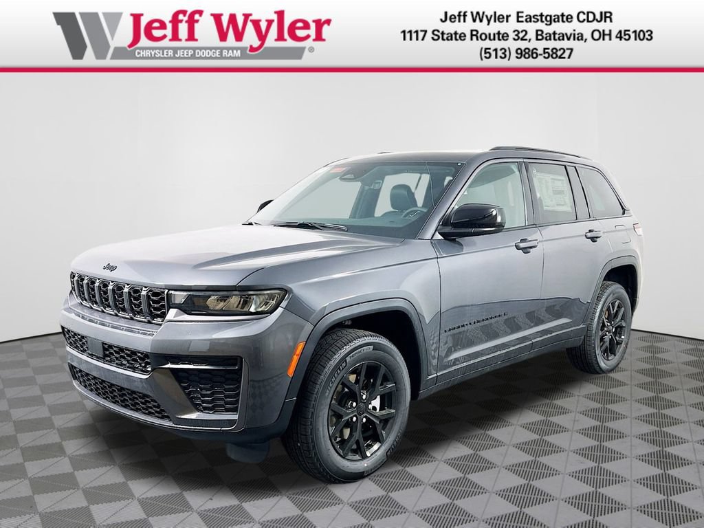 New 2026 Jeep Grand Cherokee Altitude AWD/4WD image 2