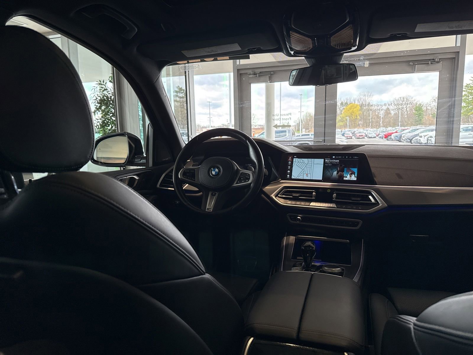 Used 2023 BMW X5 xDrive40i w/ M Sport Package image 31