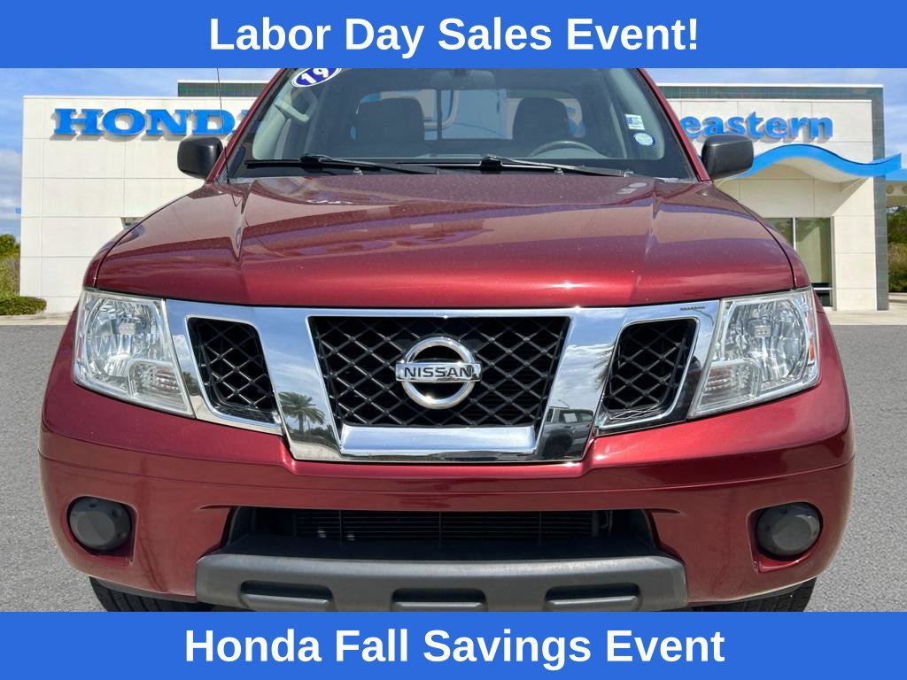 Used 2019 Nissan Frontier SV RWD image 2