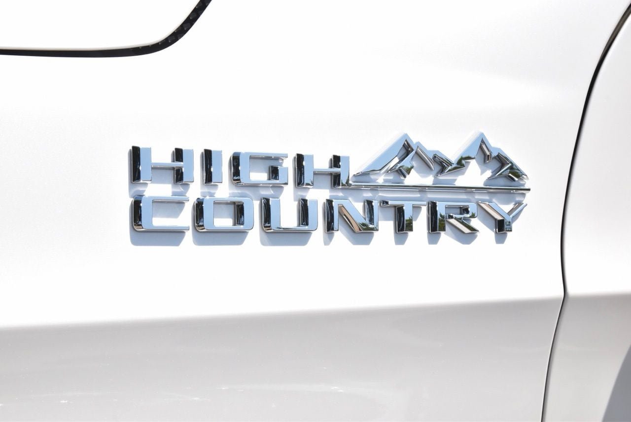 Used 2021 Chevrolet Tahoe High Country w/ Premium Package RWD image 45