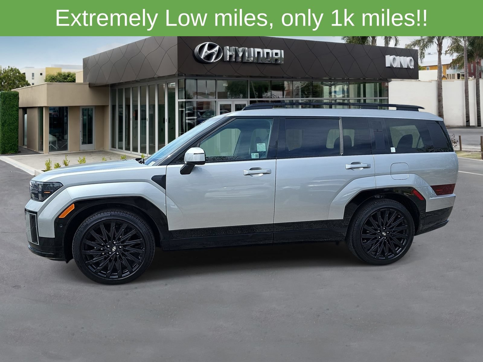 Used 2025 Hyundai Santa Fe Calligraphy FWD image 6