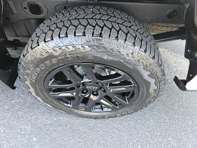 Used 2024 Chevrolet Silverado 1500 W/T w/ Trailering Package AWD/4WD image 11