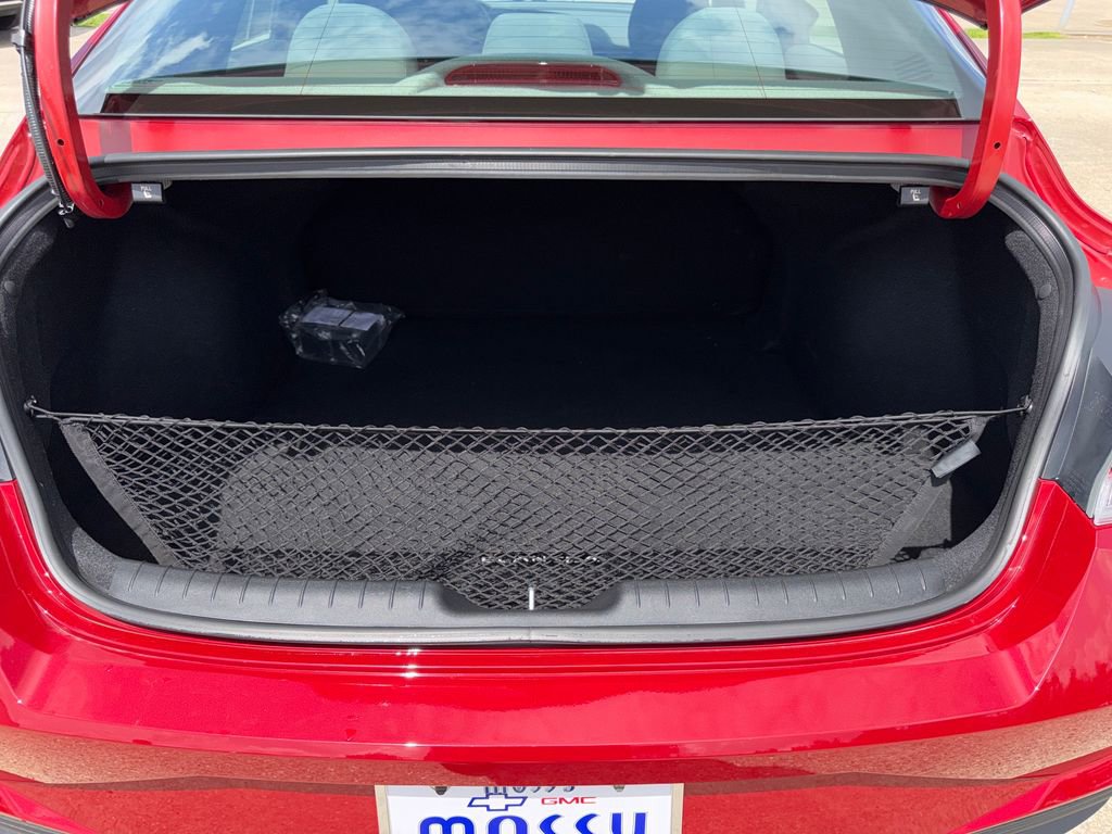 Used 2023 Hyundai Elantra SEL w/ Cargo Package image 23