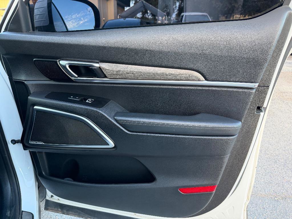 Used 2020 Kia Telluride SX w/ Towing Package image 19