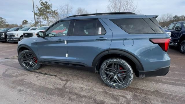 New 2026 Ford Explorer ST-Line w/ ST-Line Street Pack image 4