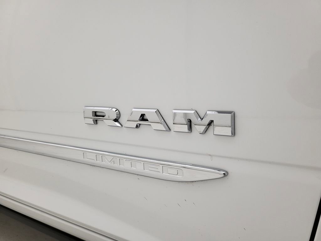 Used 2024 RAM 3500 Limited image 32