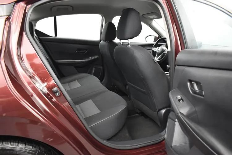 Used 2025 Nissan Sentra SV FWD image 17