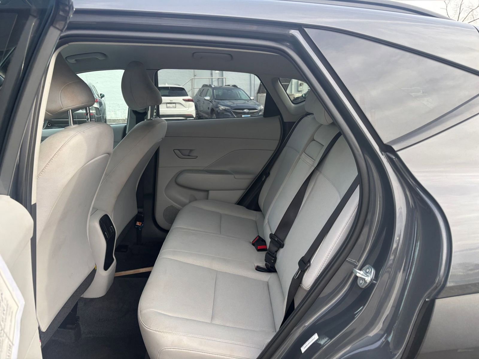 Used 2025 Hyundai Kona SEL image 24