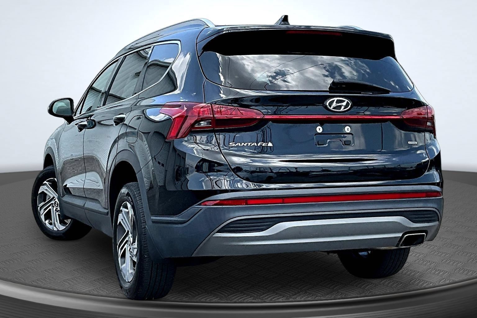 Used 2023 Hyundai Santa Fe SEL AWD/4WD image 4