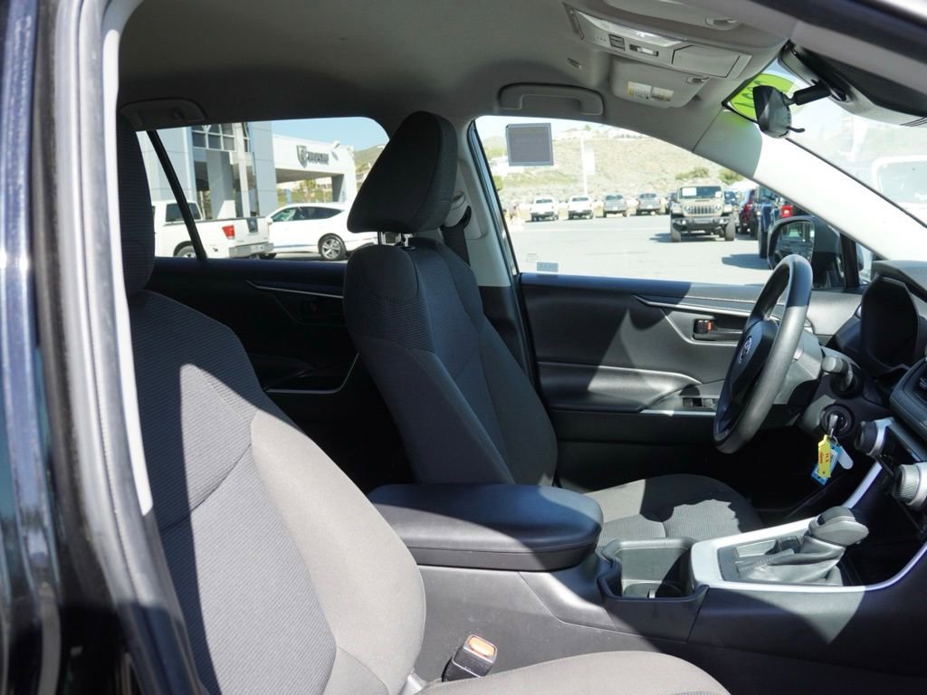 Used 2024 Toyota RAV4 LE image 21