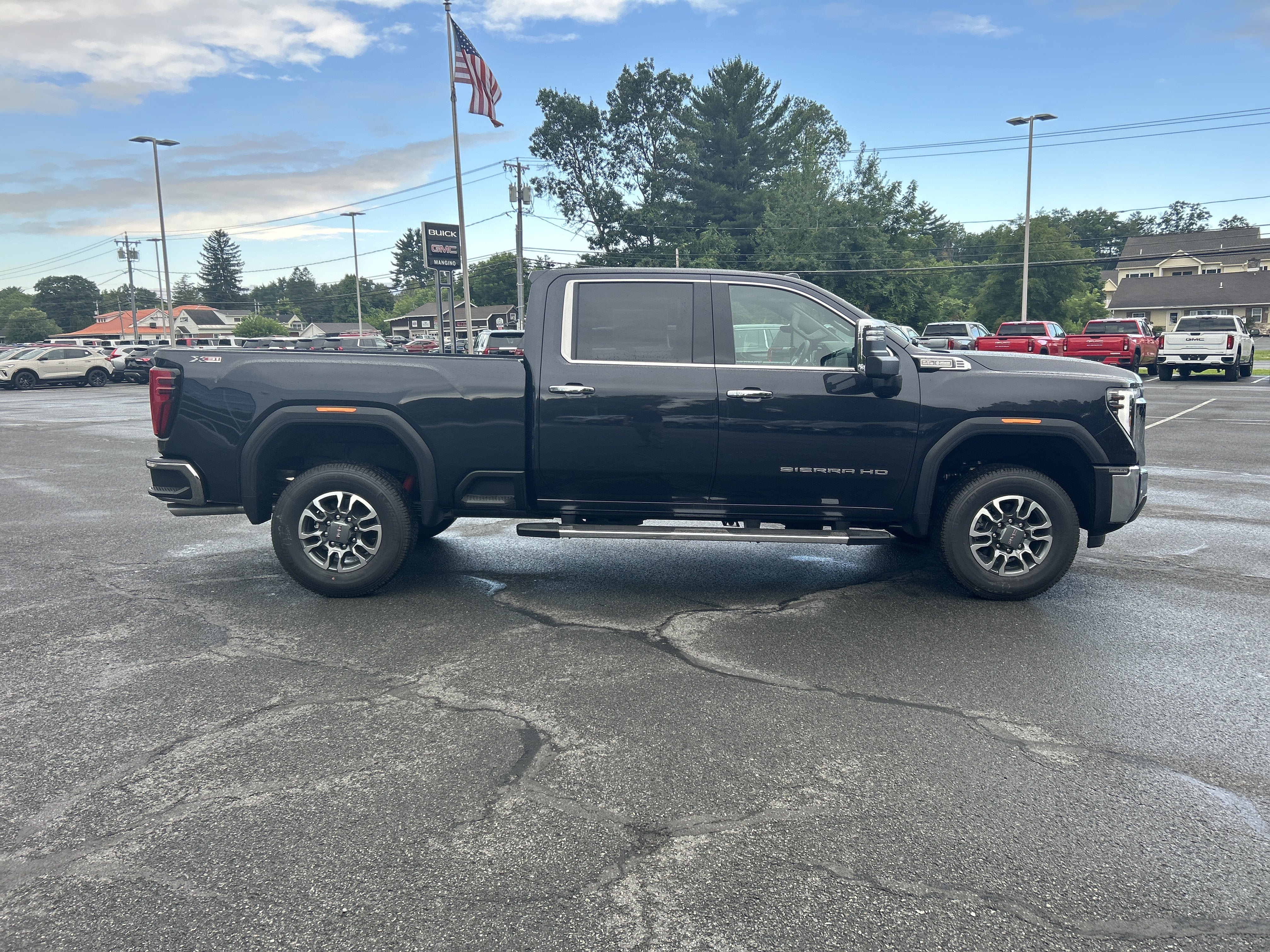 New 2026 GMC Sierra 2500 SLT w/ SLT Premium Package AWD/4WD image 16