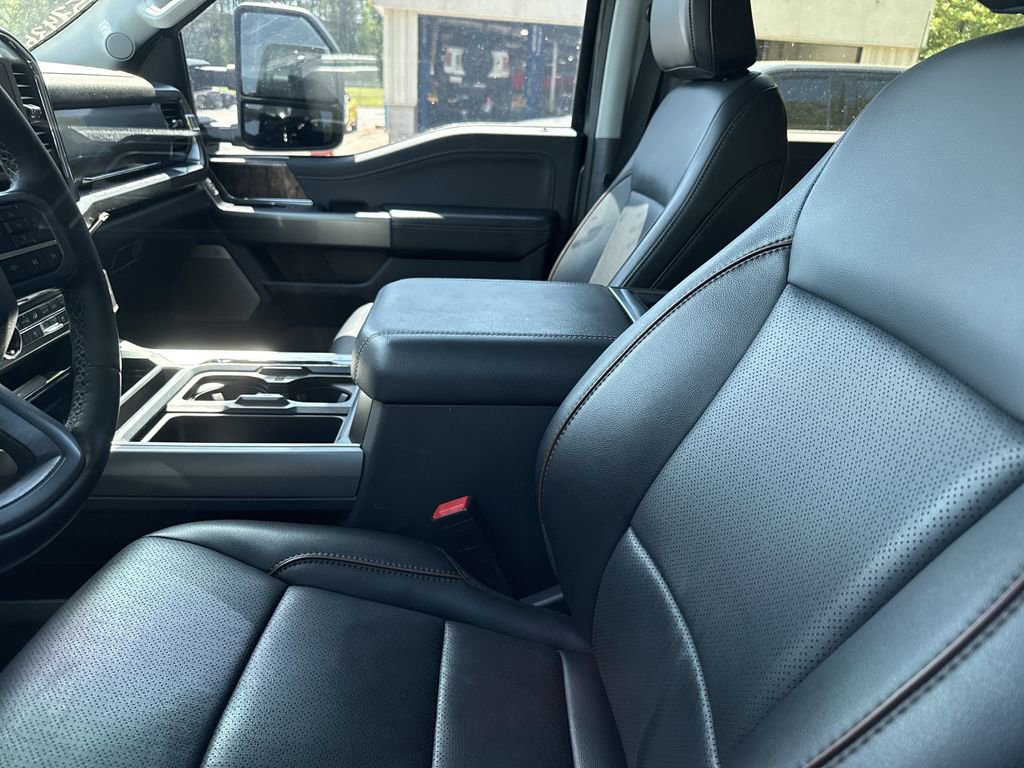 Used 2025 Ford F350 Lariat w/ Chrome Package AWD/4WD image 9