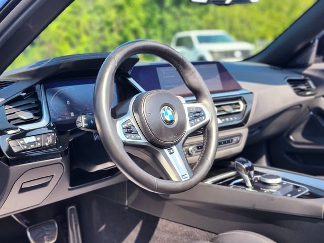 Used 2024 BMW Z4 sDrive30i w/ Premium Package RWD image 14