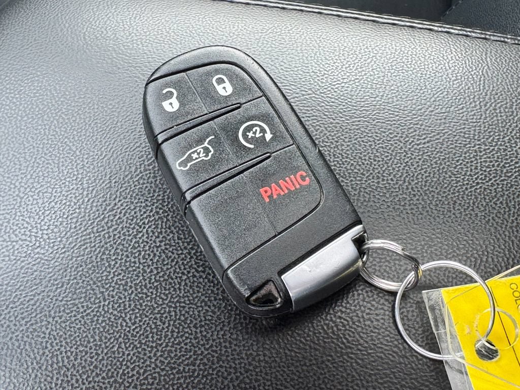 Used 2021 Jeep Grand Cherokee Limited AWD/4WD image 36