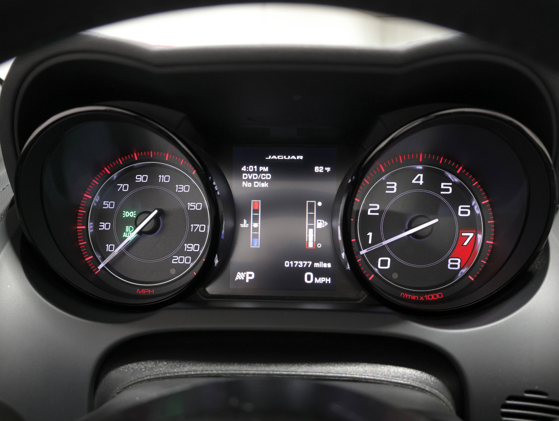 Used 2014 Jaguar F-TYPE S image 3