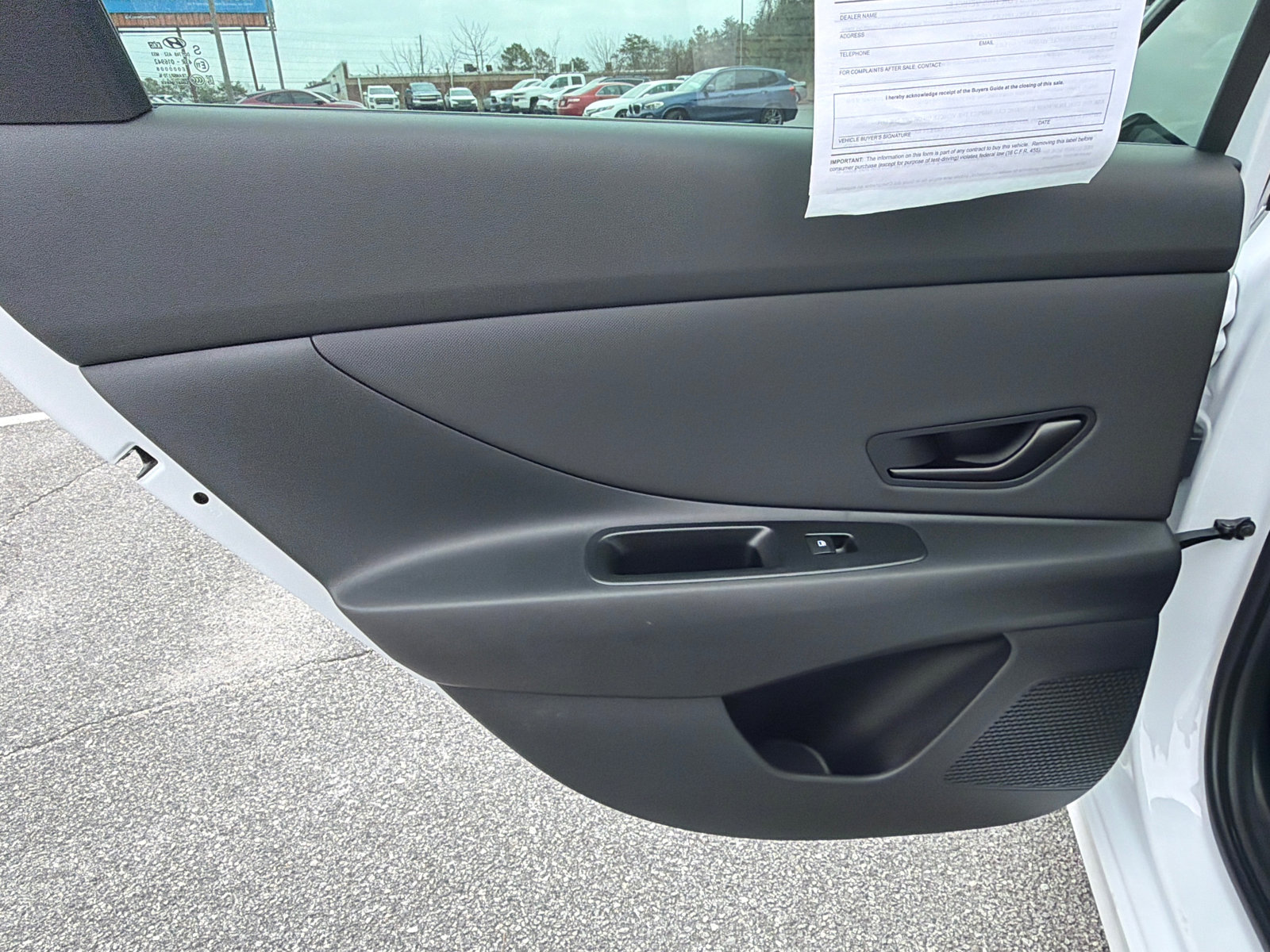 Certified 2025 Hyundai Elantra SEL FWD image 21