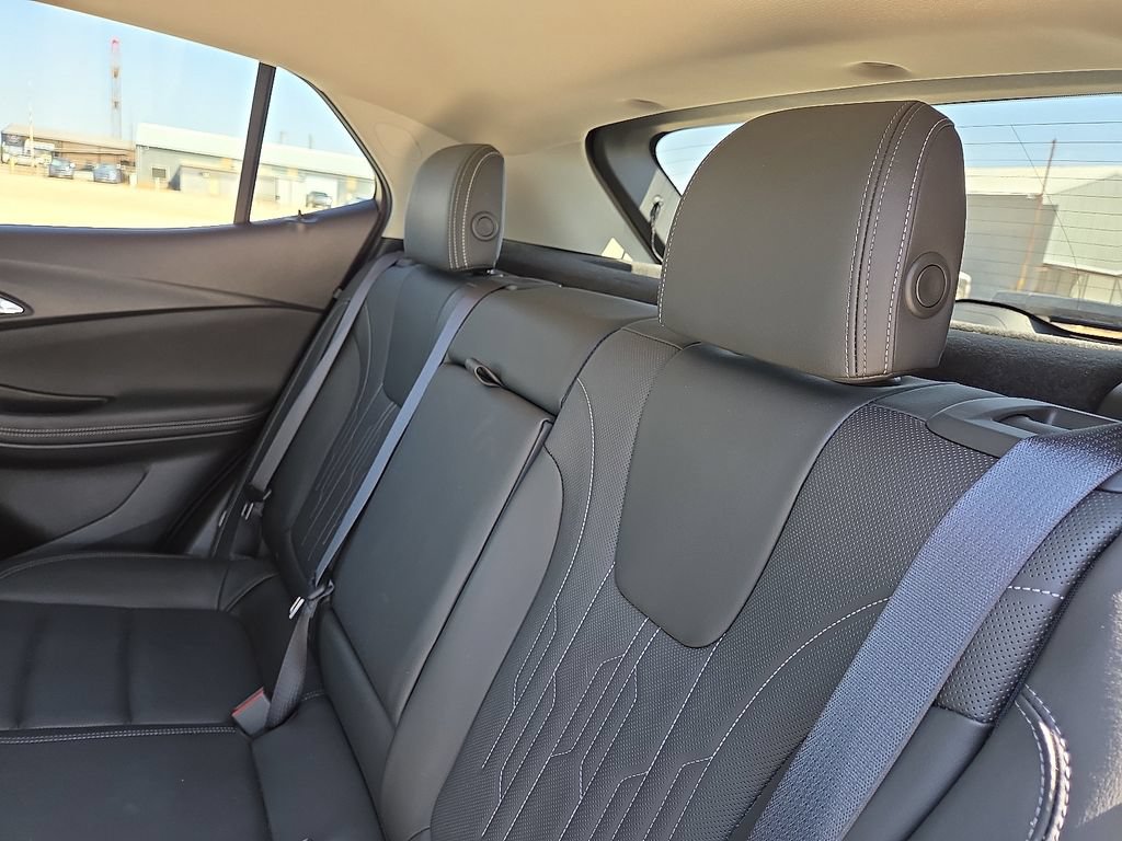 Used 2024 Buick Encore GX Avenir FWD image 21