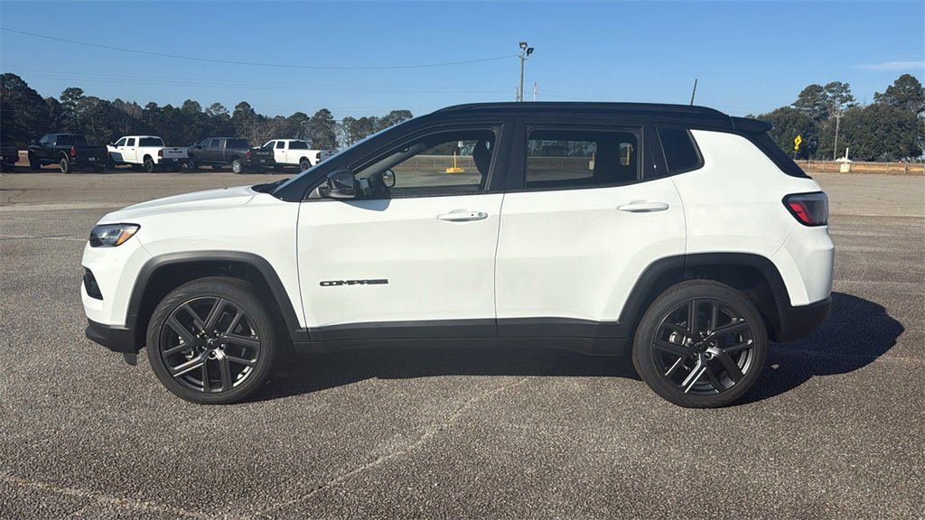 New 2026 Jeep Compass Limited image 5