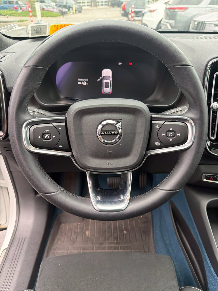 Certified 2023 Volvo XC40 Recharge Ultimate AWD/4WD image 14