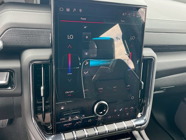 New 2026 GMC Yukon AT4 Ultimate AWD/4WD image 11