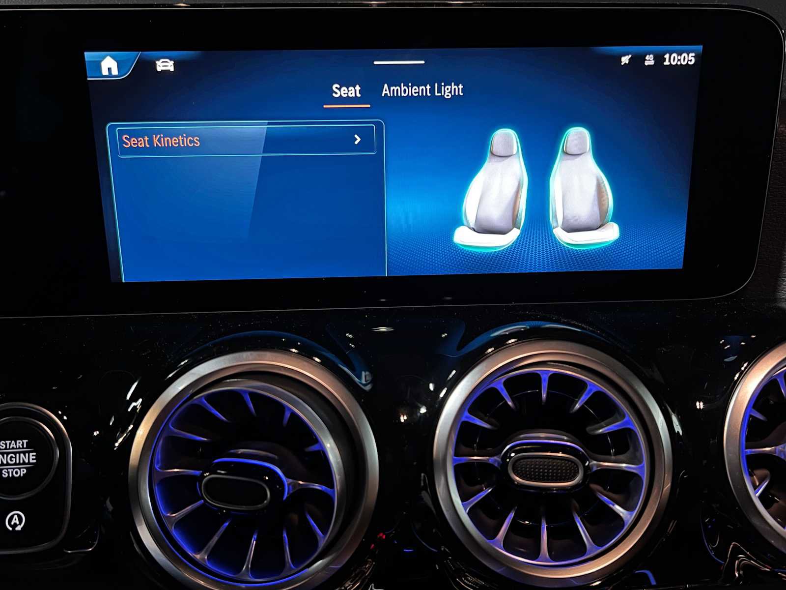 New 2026 Mercedes-Benz GLA 35 AMG 4MATIC image 35