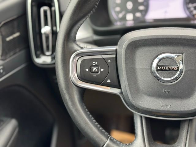 Used 2019 Volvo XC40 T5 Momentum AWD/4WD image 23
