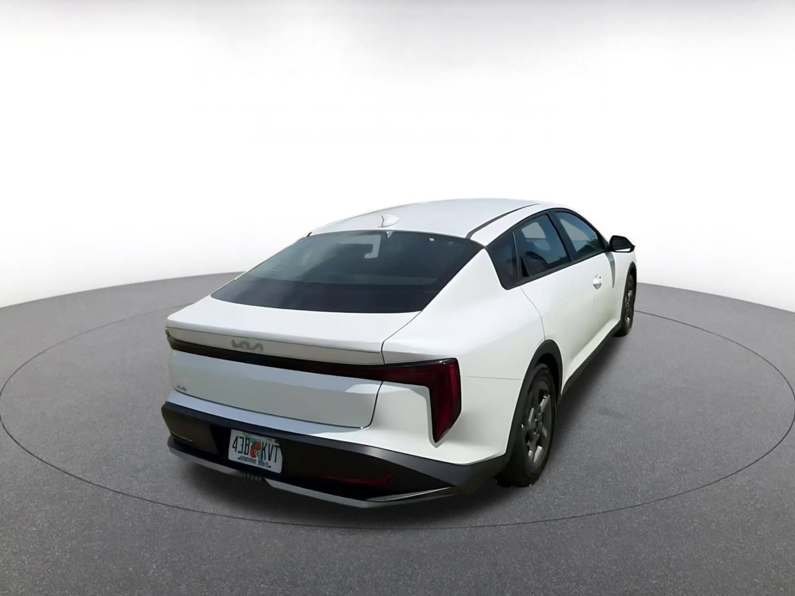 Used 2025 Kia K4 FWD image 13