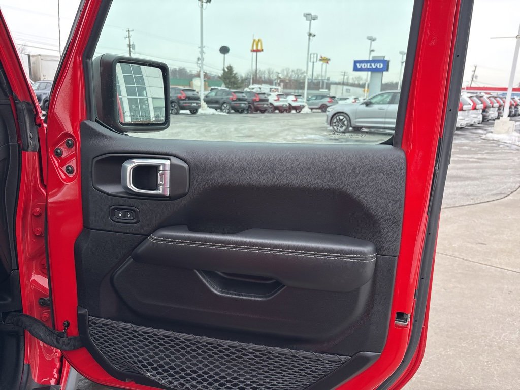 Used 2021 Jeep Wrangler Unlimited Rubicon w/ Cold Weather Group image 33