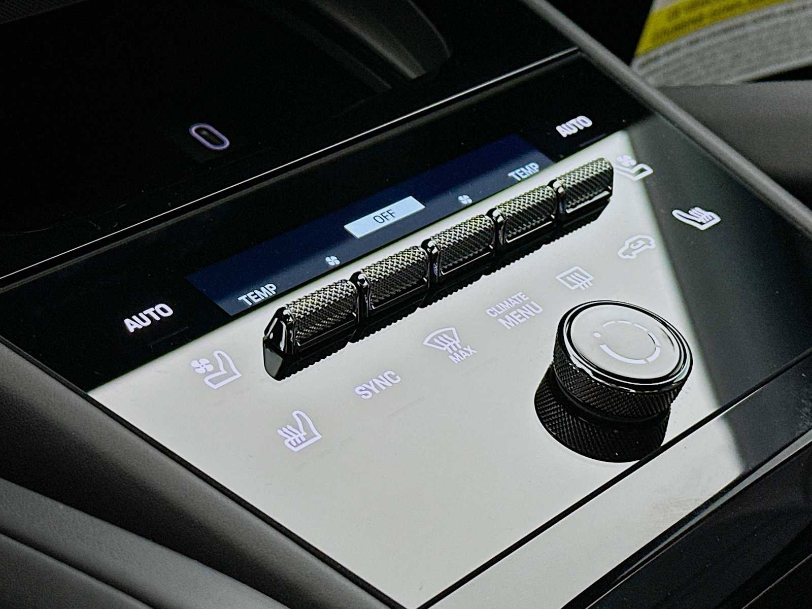 New 2026 Porsche Cayenne Coupe image 21